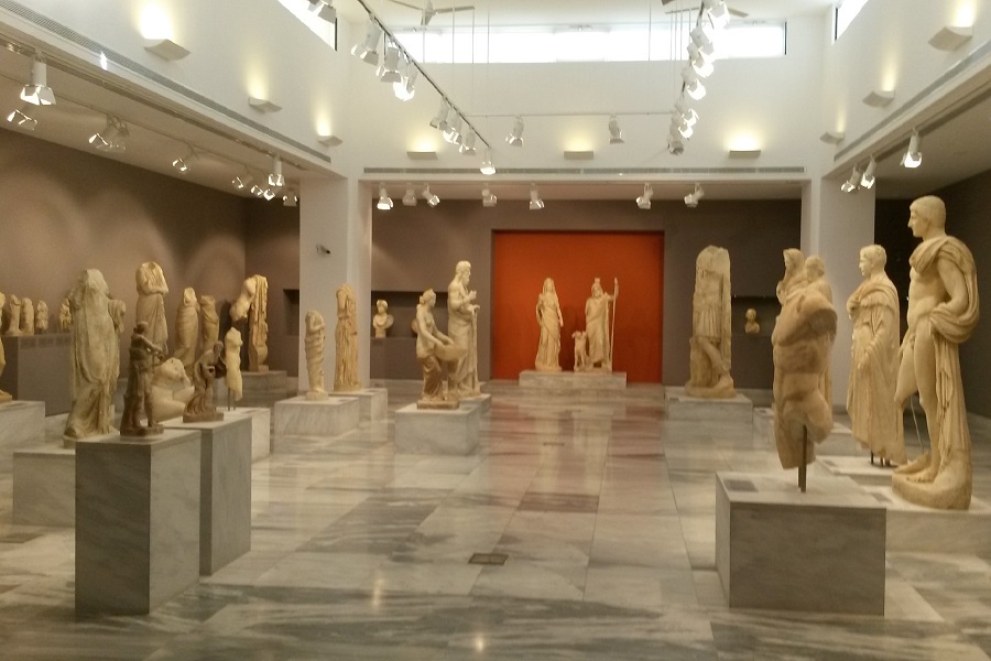 Knossos – Peza - Archaeological Museum – Heraklion